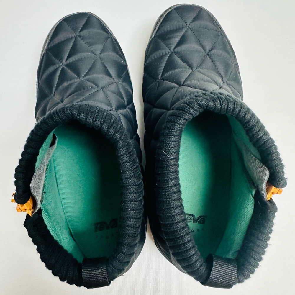 Never worn Teva Green and Black Quilted Ankle Boots - Picture 5 of 8